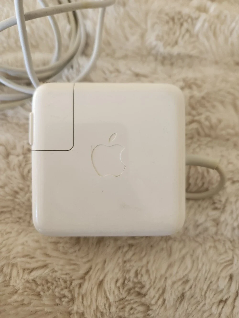 Apple Genuine OEM 45 Watt MagSafe 2 Power Charger  White A1436